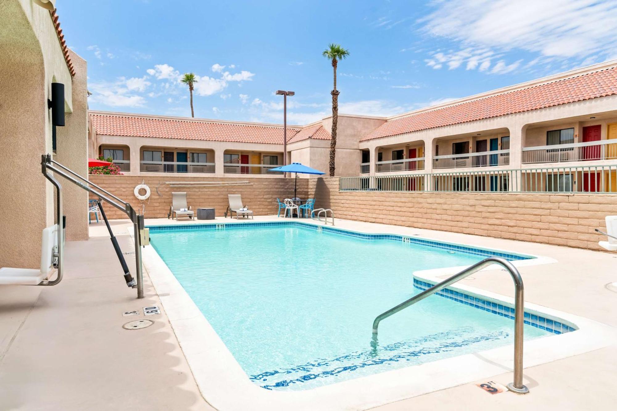 Signature Inn Indio I-10 Екстер'єр фото